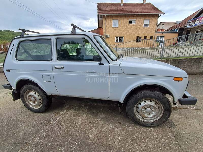 Lada Niva 