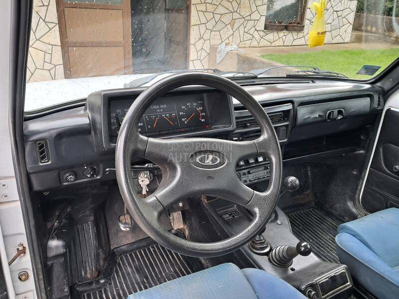 Lada Niva 