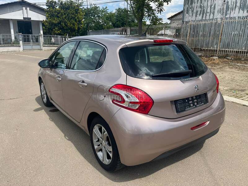 Peugeot 208 1.4 Hdi Allure