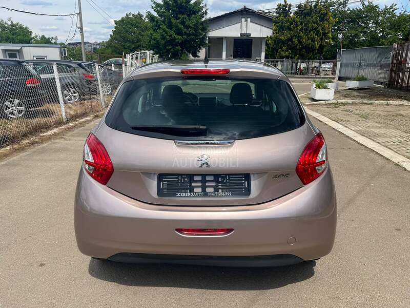Peugeot 208 1.4 Hdi Allure