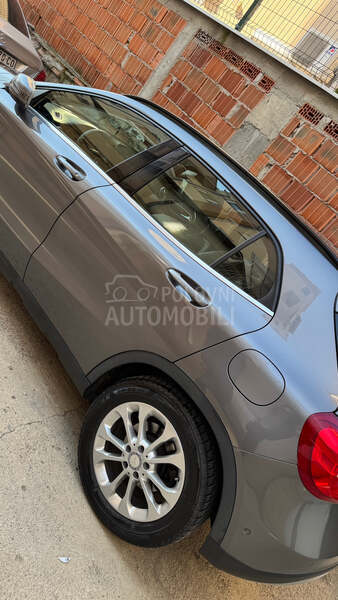 Mercedes Benz GLA 180 