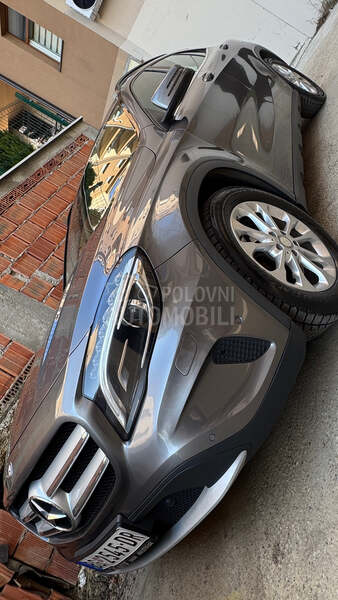 Mercedes Benz GLA 180 