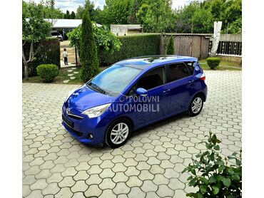 Toyota Verso-S 1.33i  N.A.V.I/PANO