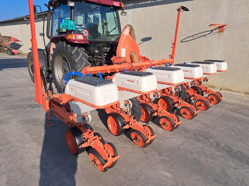 Kuhn Maxima