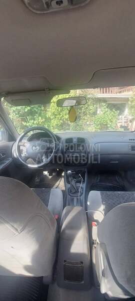 Mazda 323 2,0