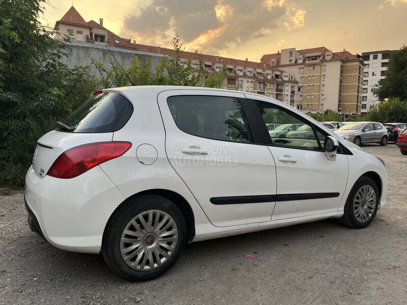 Peugeot 308 1.6 eHDI