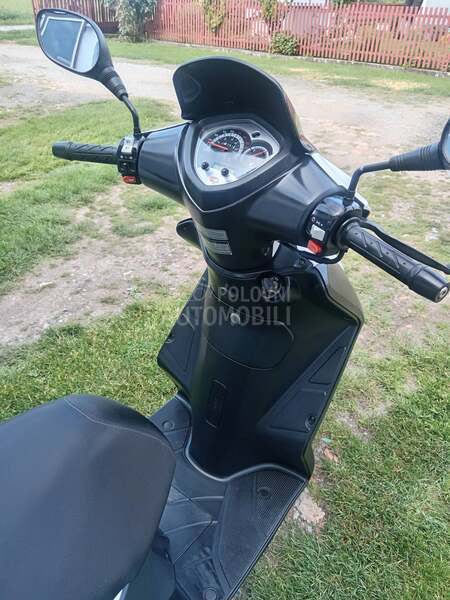 Kymco Agility 16