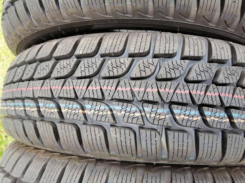Bridgestone 165/65 R15 Zimska