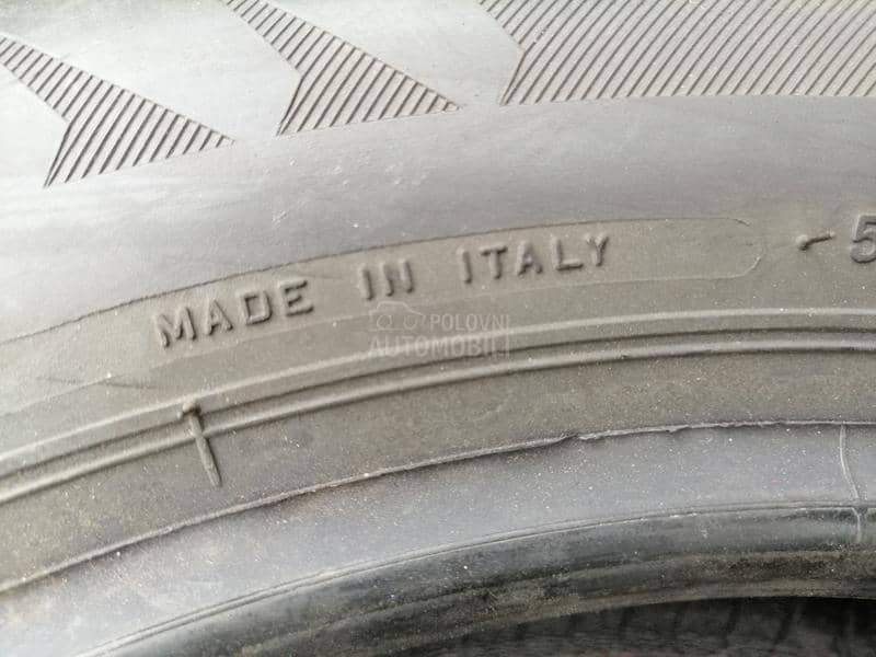 Bridgestone 165/65 R15 Zimska