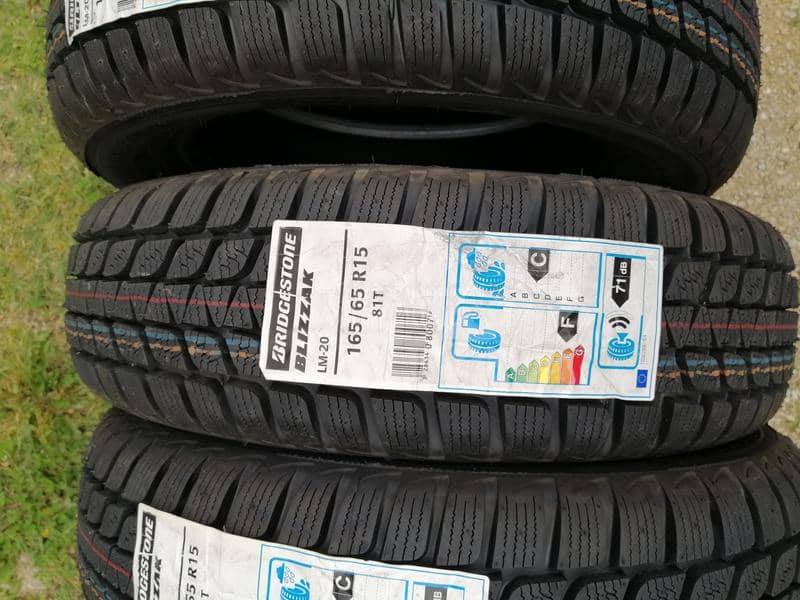 Bridgestone 165/65 R15 Zimska