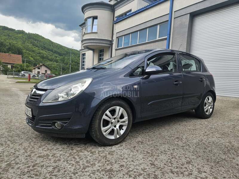 Opel Corsa D 1.4 ENJOY Svajcarska
