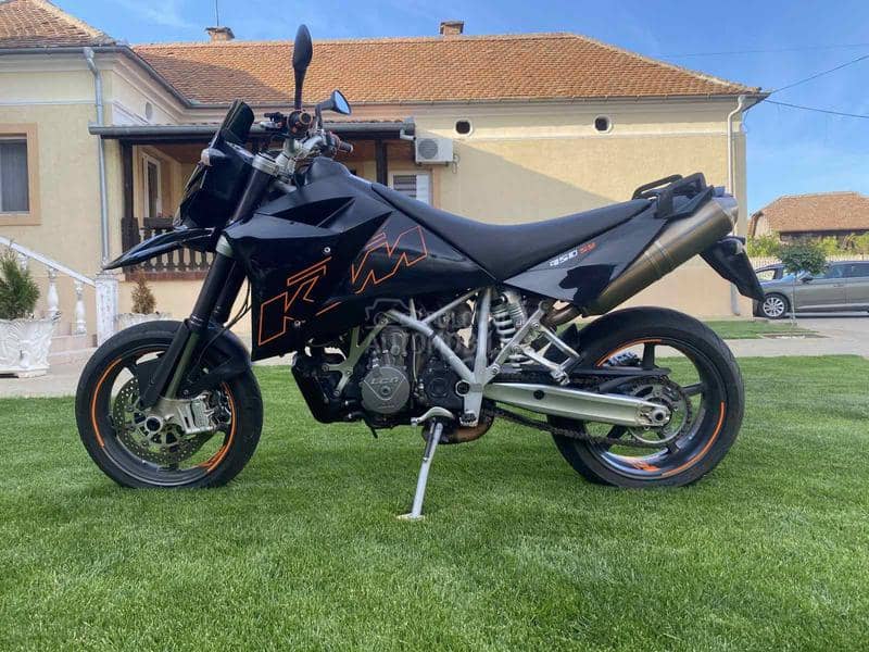 KTM 950SM