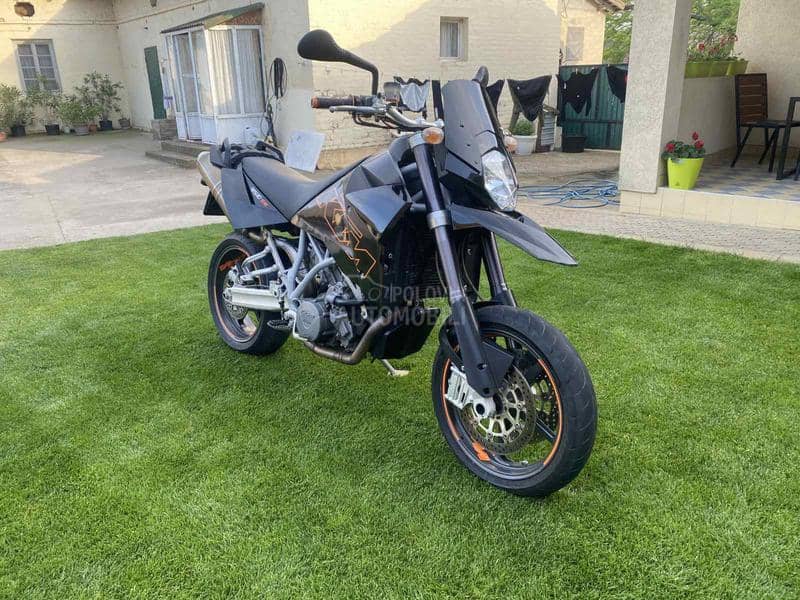 KTM 950SM