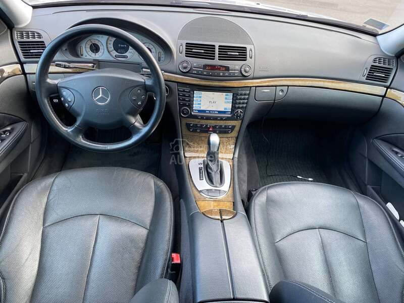 Mercedes Benz E 320 4Matic