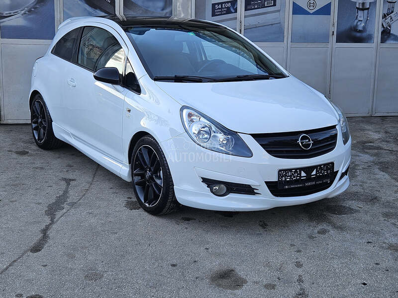 Opel Corsa D LlMITED EDITION