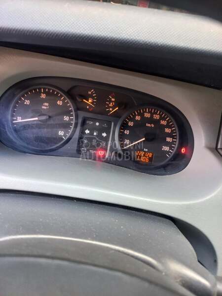Opel VIVARO 1.9DI