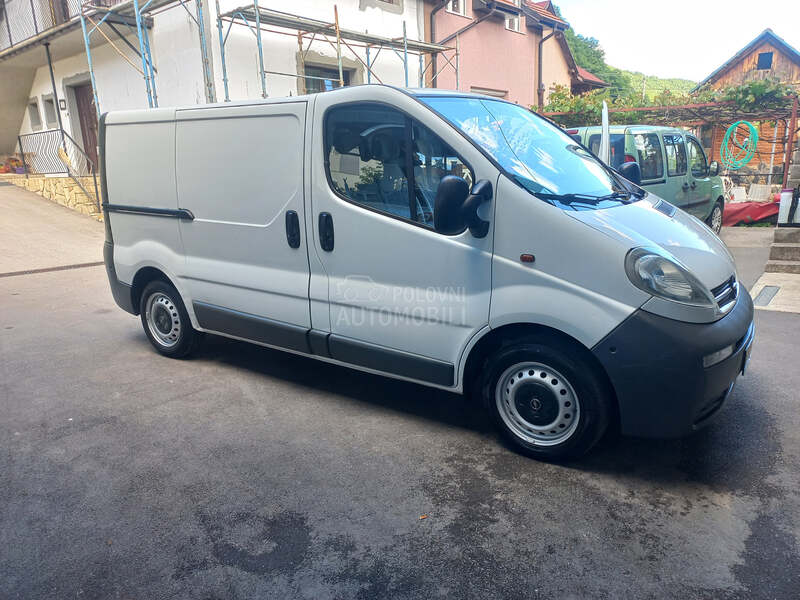 Opel VIVARO 1.9DI