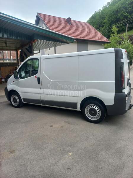 Opel VIVARO 1.9DI