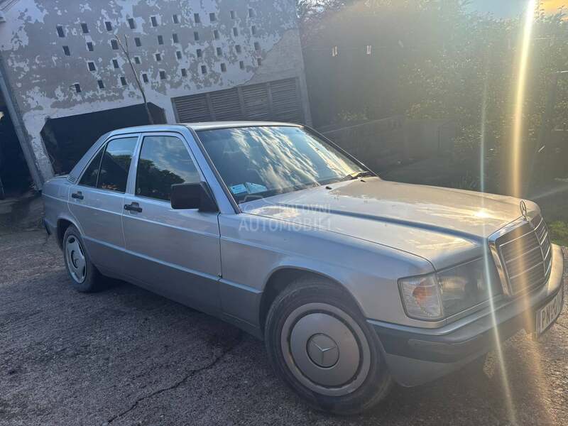Mercedes Benz 190 