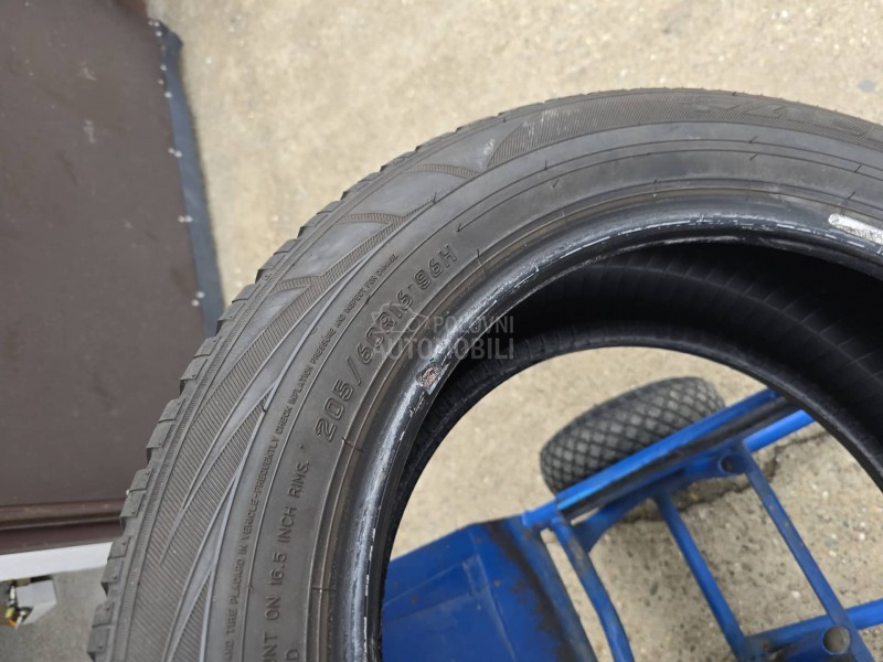 Falken 205/60 R16 Zimska
