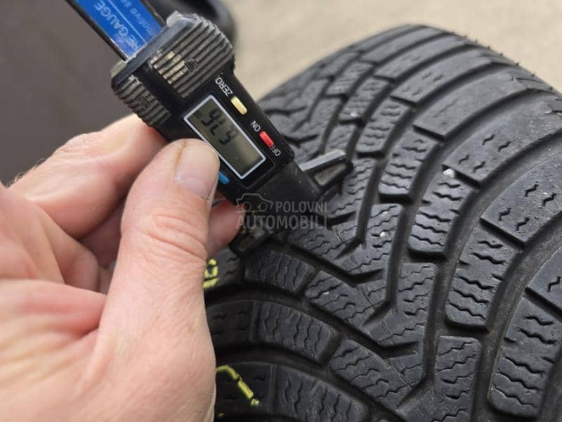 Falken 205/60 R16 Zimska