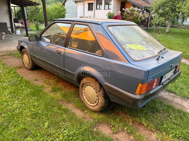 Ford Escort 