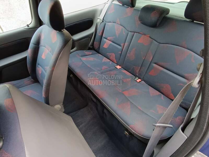 Renault Clio 1.2 8v
