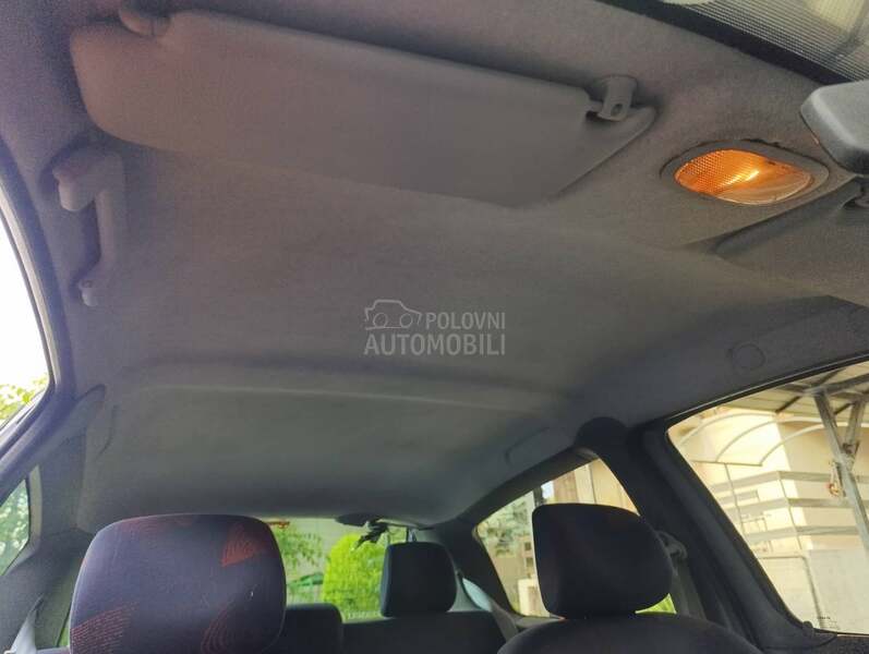 Renault Clio 1.2 8v