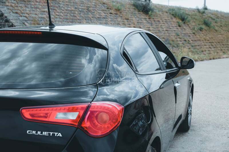 Alfa Romeo Giulietta 