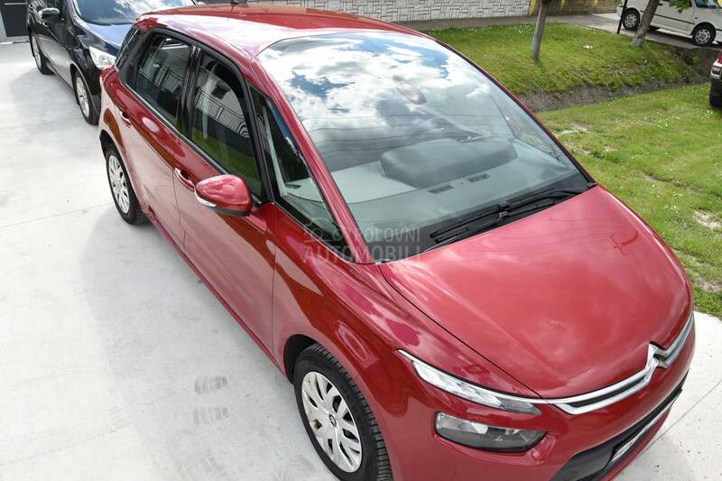 Citroen C4 Picasso 1.6 HDi  Na vi
