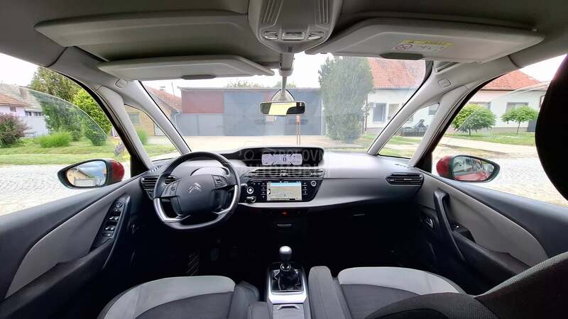 Citroen C4 Picasso 1.6 HDi  Na vi
