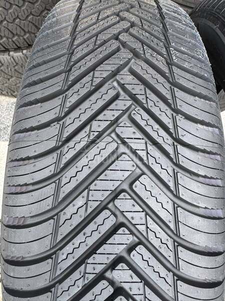 Hankook 215/65 R17 Letnja