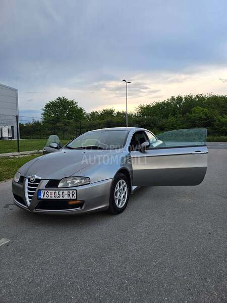 Alfa Romeo GT bertone 1.9 jtd