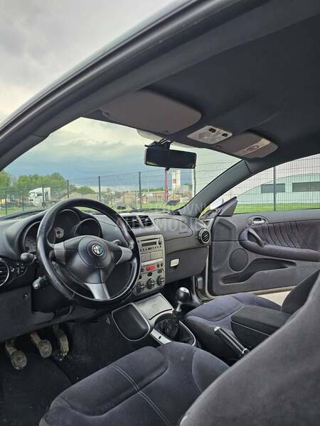 Alfa Romeo GT bertone 1.9 jtd