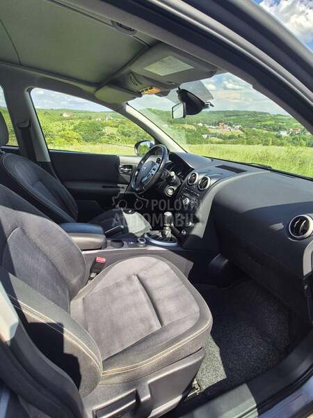 Nissan Qashqai + 2 pano.rama 4x4 ful