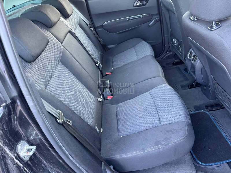 Delovi za Peugeot 3008 2011. god.