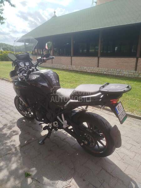 Benelli trk