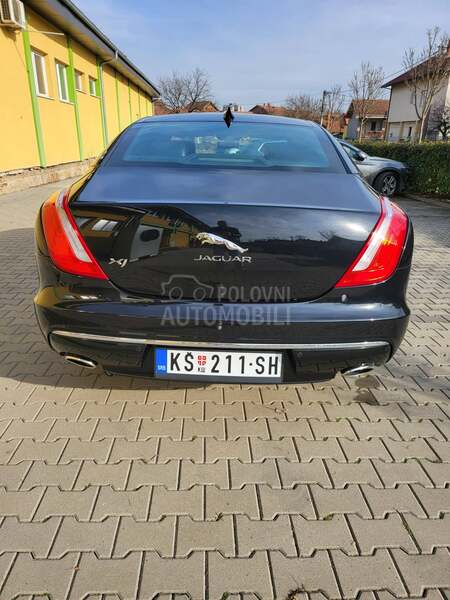 Jaguar XJ 3.0