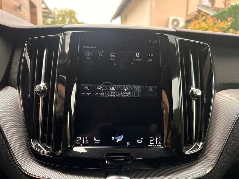 Volvo XC60 4WD R-Design