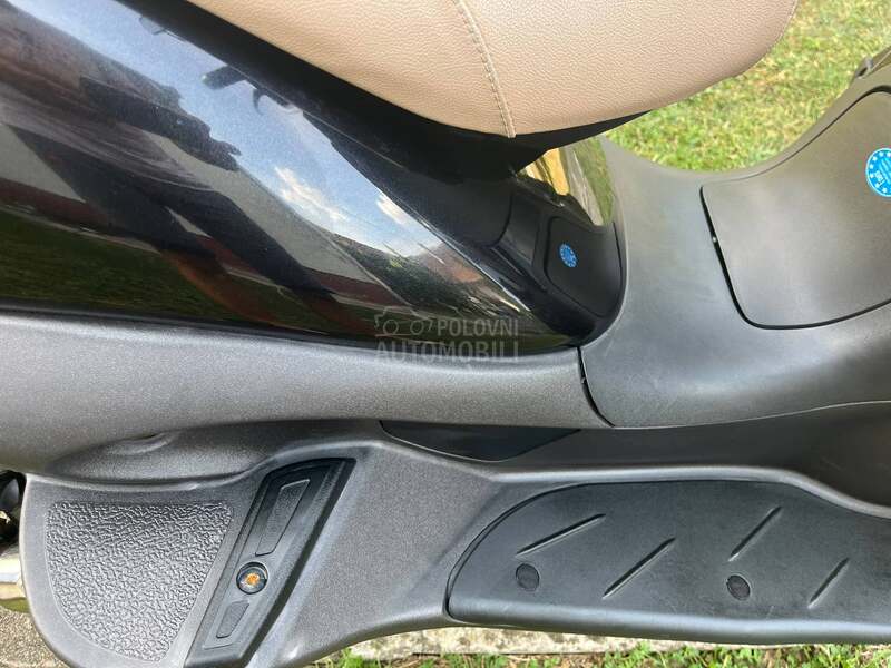 Piaggio Beverly