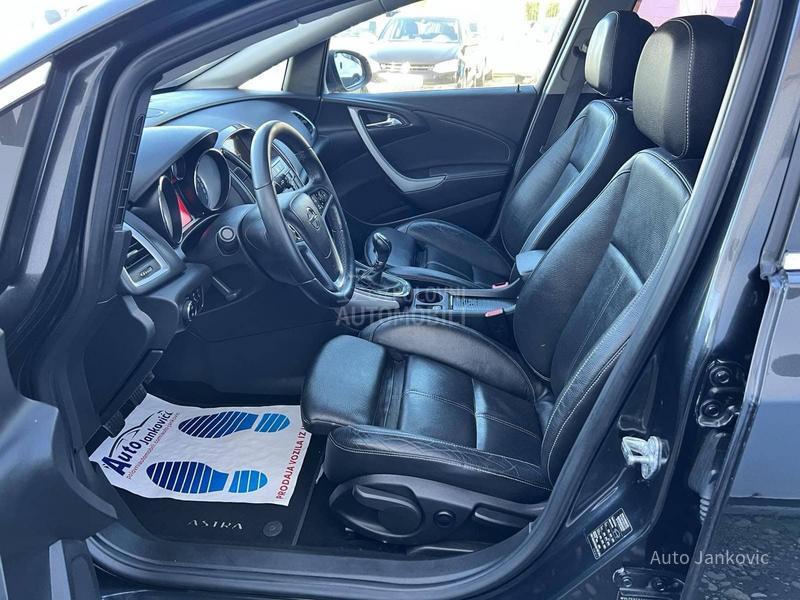 Opel Astra J TOTALNI FUL