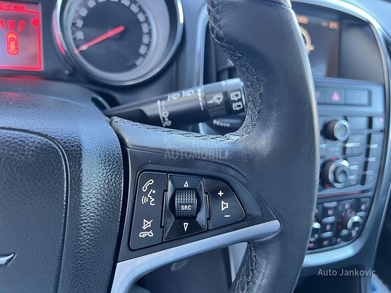 Opel Astra J TOTALNI FUL