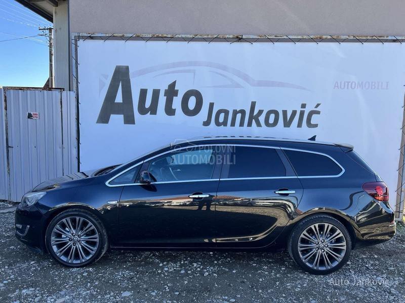 Opel Astra J TOTALNI FUL