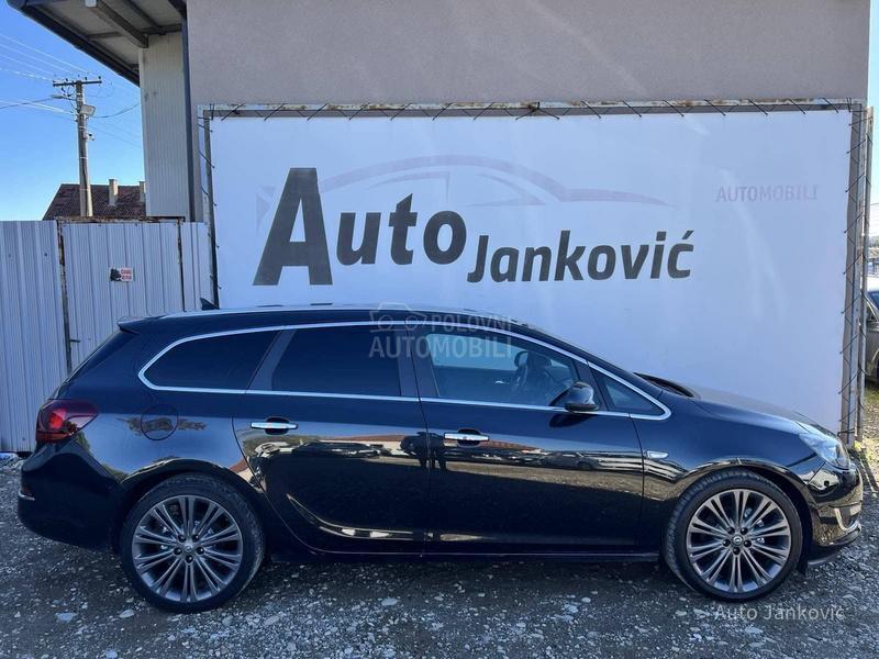 Opel Astra J TOTALNI FUL