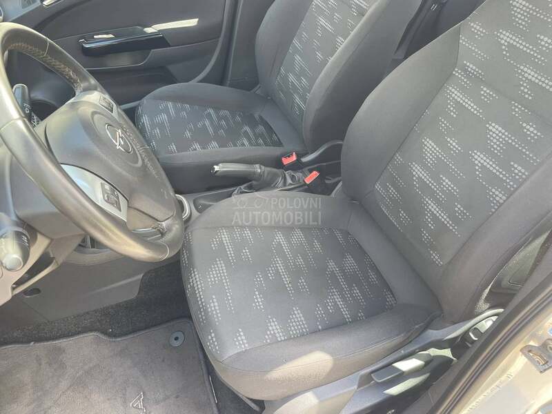 Opel Corsa D 1.2 2011 restajling