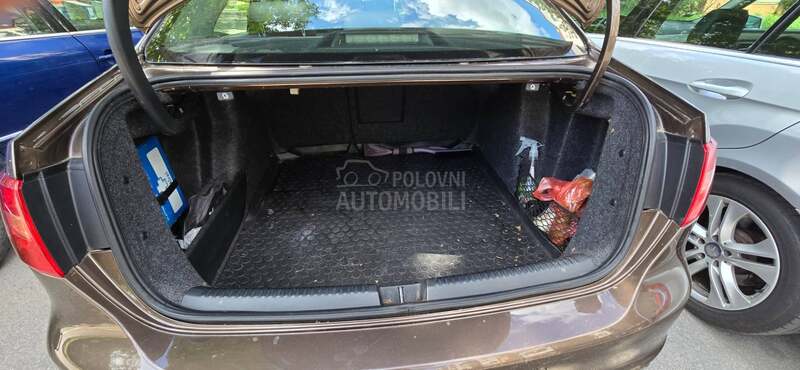 Volkswagen Jetta 1.6 TDi