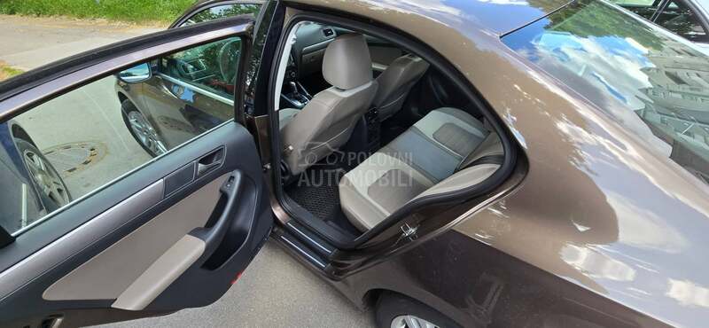Volkswagen Jetta 1.6 TDi