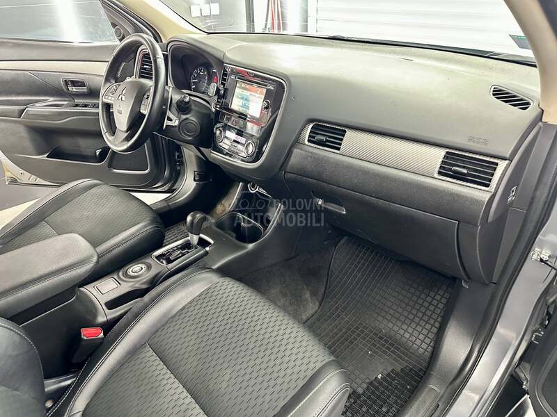 Mitsubishi Outlander tng VREDI VIDETI
