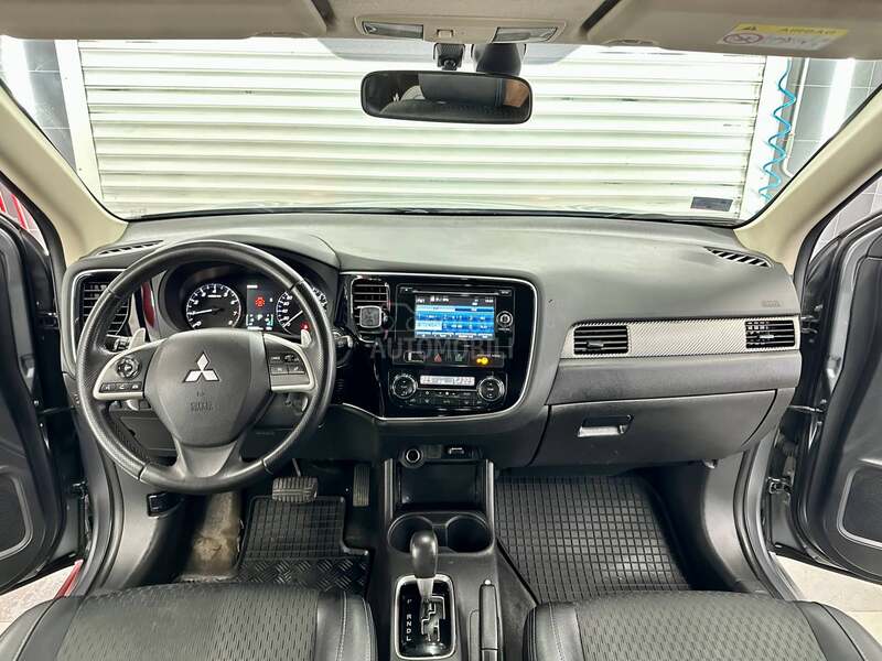 Mitsubishi Outlander tng VREDI VIDETI