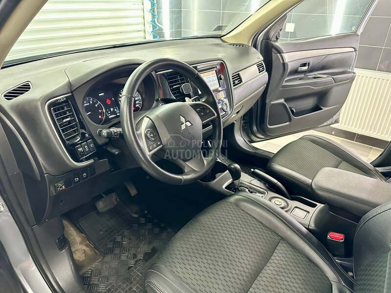 Mitsubishi Outlander tng VREDI VIDETI